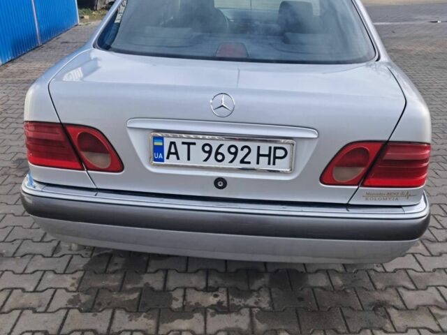 Сірий Мерседес Е-Клас, об'ємом двигуна 3 л та пробігом 270 тис. км за 2100 $, фото 1 на Automoto.ua