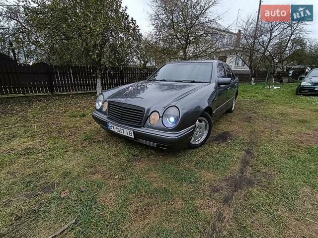 Мерседес Е-Класс 1996 в Жидачов на Automoto.ua Серый Мерседес Е-Класс, объемом двигателя 2.3 л и пробегом 420 тыс. км за 1750 $, фото 5 на Automoto.ua