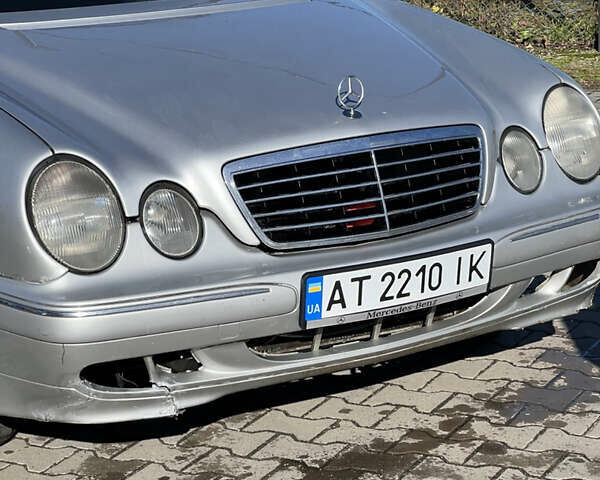 Сірий Мерседес Е-Клас, об'ємом двигуна 2.2 л та пробігом 300 тис. км за 3000 $, фото 9 на Automoto.ua