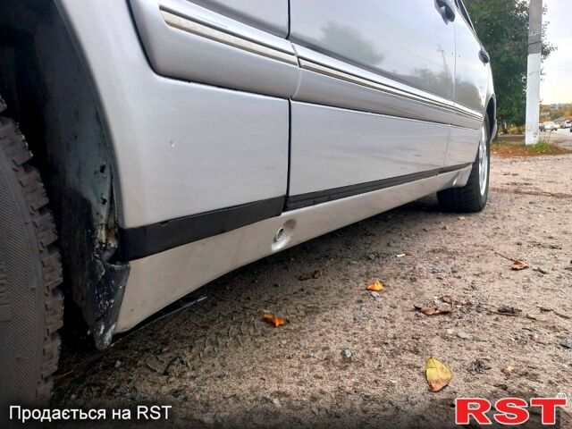 Серый Мерседес Е-Класс, объемом двигателя 2 л и пробегом 466 тыс. км за 4300 $, фото 8 на Automoto.ua