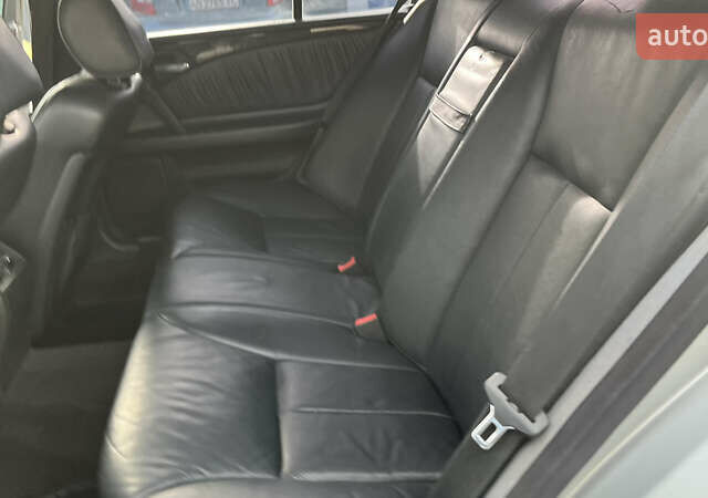 Серый Мерседес Е-Класс, объемом двигателя 2.8 л и пробегом 346 тыс. км за 4800 $, фото 24 на Automoto.ua