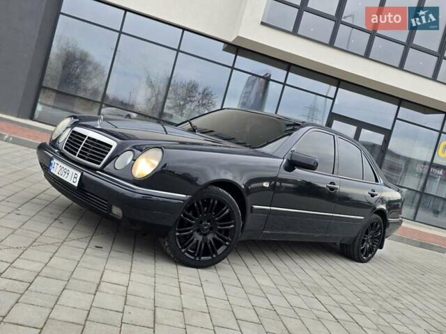 Сірий Мерседес Е-Клас, об'ємом двигуна 2 л та пробігом 245 тис. км за 3750 $, фото 2 на Automoto.ua