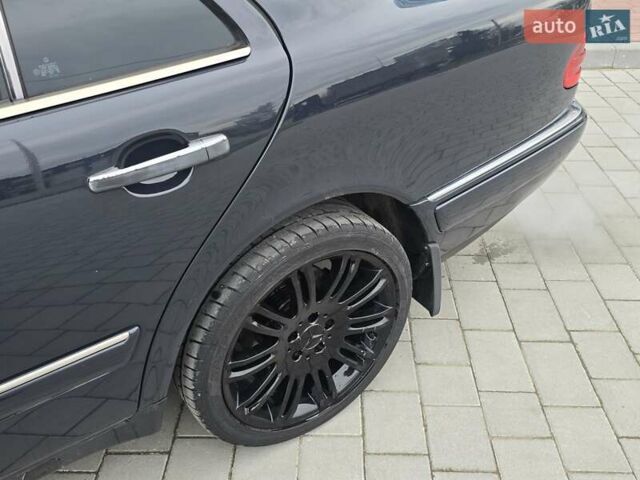 Сірий Мерседес Е-Клас, об'ємом двигуна 2 л та пробігом 245 тис. км за 3750 $, фото 17 на Automoto.ua