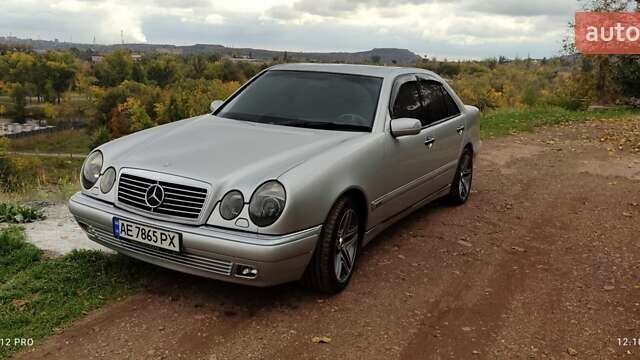 Мерседес Е-Класс 1997 в Кривом Роге на Automoto.ua Серый Мерседес Е-Класс, объемом двигателя 3 л и пробегом 247 тыс. км за 6800 $, фото 12 на Automoto.ua