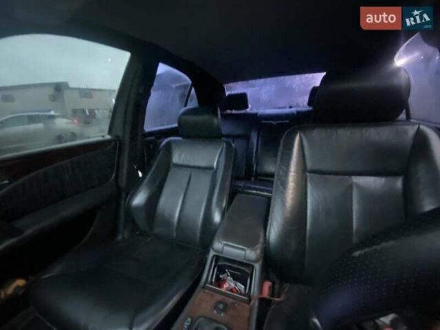 Серый Мерседес Е-Класс, объемом двигателя 2.2 л и пробегом 1000 тыс. км за 2700 $, фото 10 на Automoto.ua