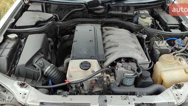 Мерседес Е-Класс 1997 в Кривом Роге на Automoto.ua Серый Мерседес Е-Класс, объемом двигателя 3 л и пробегом 247 тыс. км за 6800 $, фото 10 на Automoto.ua