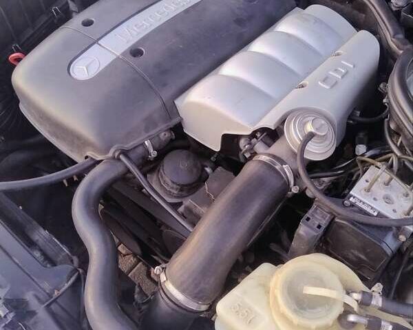 Сірий Мерседес Е-Клас, об'ємом двигуна 2.2 л та пробігом 400 тис. км за 4650 $, фото 15 на Automoto.ua