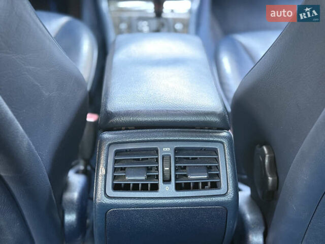 Сірий Мерседес Е-Клас, об'ємом двигуна 3.2 л та пробігом 353 тис. км за 6000 $, фото 56 на Automoto.ua