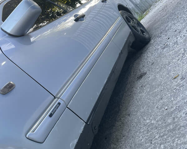 Серый Мерседес Е-Класс, объемом двигателя 3.2 л и пробегом 375 тыс. км за 2700 $, фото 3 на Automoto.ua