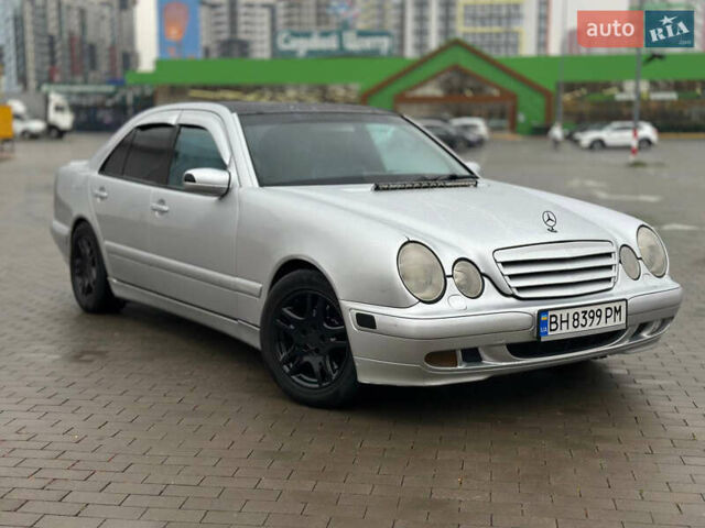 Сірий Мерседес Е-Клас, об'ємом двигуна 3 л та пробігом 382 тис. км за 5000 $, фото 6 на Automoto.ua