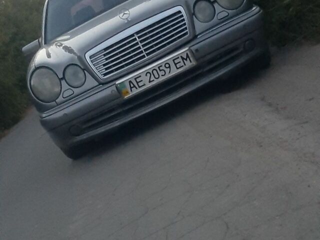 Сірий Мерседес Е-Клас, об'ємом двигуна 2.8 л та пробігом 520 тис. км за 2600 $, фото 3 на Automoto.ua