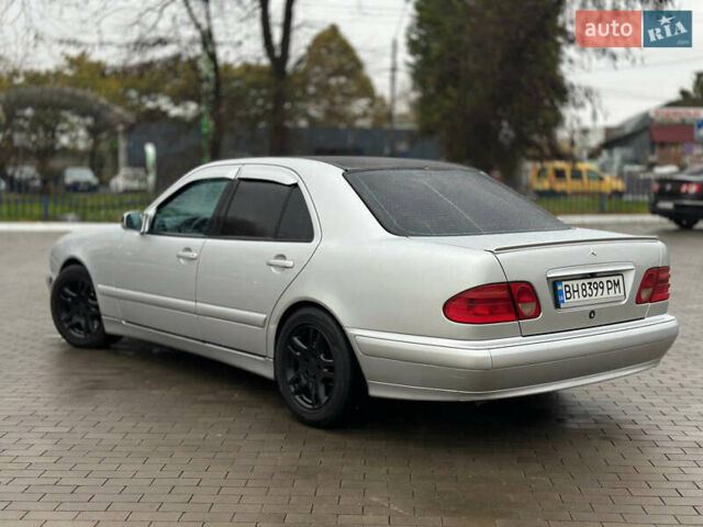 Сірий Мерседес Е-Клас, об'ємом двигуна 3 л та пробігом 382 тис. км за 5000 $, фото 7 на Automoto.ua