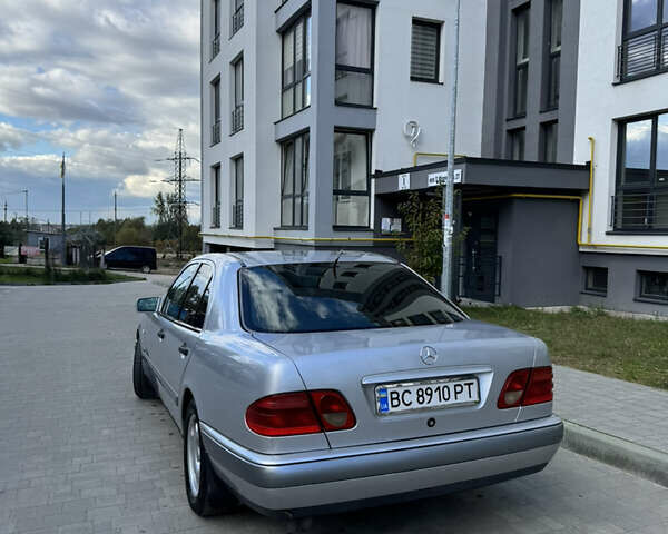 Мерседес Е-Класс 1998 в Львове на Automoto.ua Серый Мерседес Е-Класс, объемом двигателя 3 л и пробегом 569 тыс. км за 4900 $, фото 10 на Automoto.ua