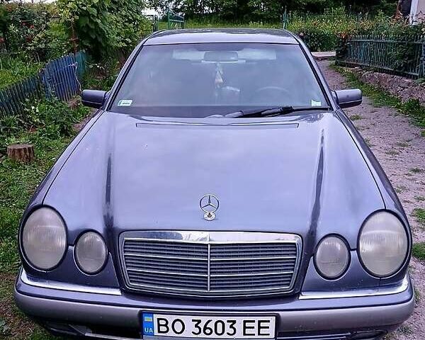 Сірий Мерседес Е-Клас, об'ємом двигуна 2.8 л та пробігом 450 тис. км за 1500 $, фото 5 на Automoto.ua