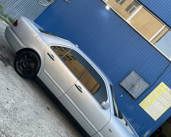 Серый Мерседес Е-Класс, объемом двигателя 3.2 л и пробегом 375 тыс. км за 2700 $, фото 8 на Automoto.ua