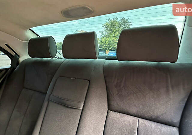 Сірий Мерседес Е-Клас, об'ємом двигуна 3 л та пробігом 382 тис. км за 5000 $, фото 41 на Automoto.ua