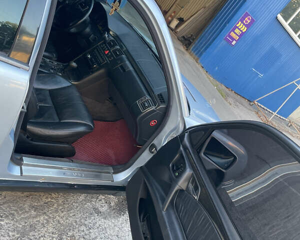 Серый Мерседес Е-Класс, объемом двигателя 3.2 л и пробегом 375 тыс. км за 2700 $, фото 10 на Automoto.ua