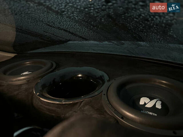 Сірий Мерседес Е-Клас, об'ємом двигуна 3 л та пробігом 382 тис. км за 5000 $, фото 22 на Automoto.ua