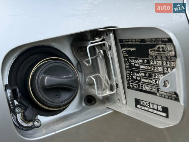 Сірий Мерседес Е-Клас, об'ємом двигуна 3.2 л та пробігом 353 тис. км за 6000 $, фото 31 на Automoto.ua