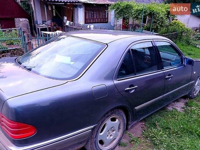 Сірий Мерседес Е-Клас, об'ємом двигуна 2.8 л та пробігом 450 тис. км за 1500 $, фото 3 на Automoto.ua