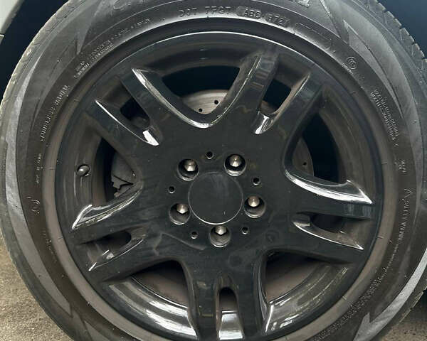 Сірий Мерседес Е-Клас, об'ємом двигуна 3 л та пробігом 382 тис. км за 5000 $, фото 45 на Automoto.ua