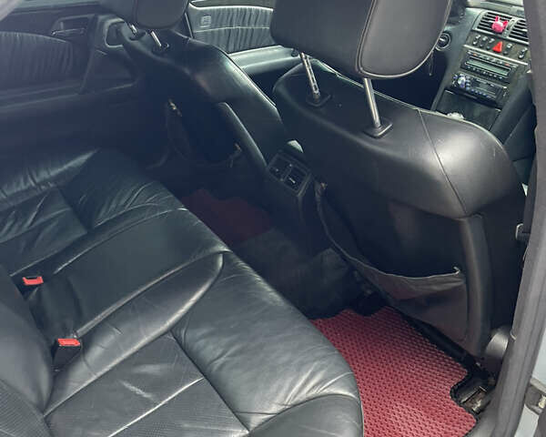 Серый Мерседес Е-Класс, объемом двигателя 3.2 л и пробегом 380 тыс. км за 2750 $, фото 14 на Automoto.ua