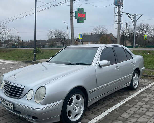 Сірий Мерседес Е-Клас, об'ємом двигуна 3.2 л та пробігом 350 тис. км за 5500 $, фото 2 на Automoto.ua