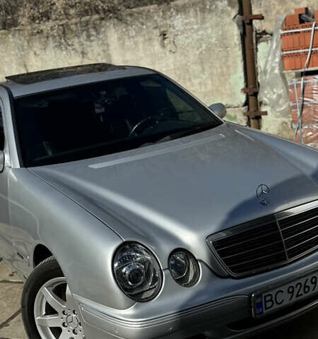 Серый Мерседес Е-Класс, объемом двигателя 2.2 л и пробегом 663 тыс. км за 4700 $, фото 9 на Automoto.ua