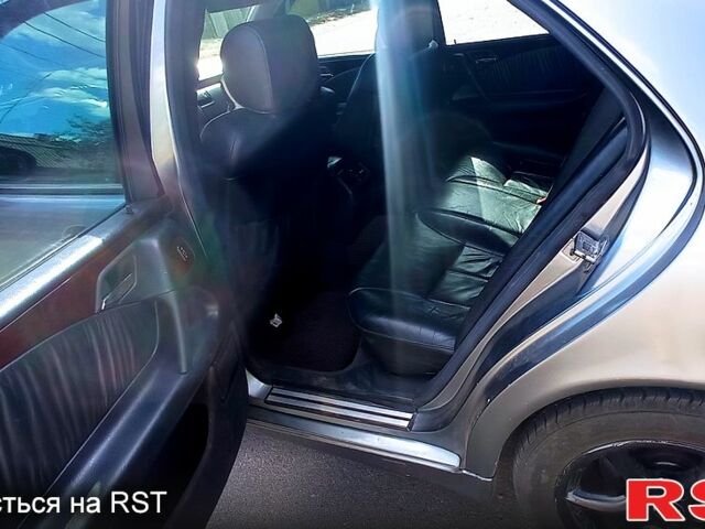 Серый Мерседес Е-Класс, объемом двигателя 2.8 л и пробегом 570 тыс. км за 3800 $, фото 7 на Automoto.ua