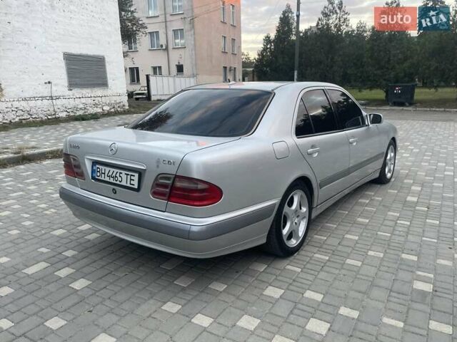 Мерседес Е-Клас 1999 у Белгород-Днестровском на Automoto.ua Сірий Мерседес Е-Клас, об'ємом двигуна 2.1 л та пробігом 450 тис. км за 5100 $, фото 2 на Automoto.ua