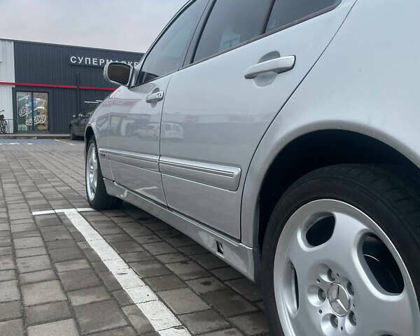 Сірий Мерседес Е-Клас, об'ємом двигуна 3.2 л та пробігом 350 тис. км за 5500 $, фото 4 на Automoto.ua
