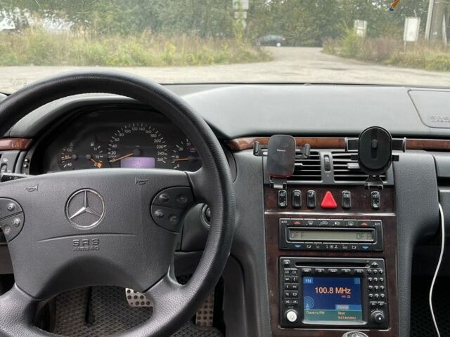 Серый Мерседес Е-Класс, объемом двигателя 2.8 л и пробегом 325 тыс. км за 4000 $, фото 5 на Automoto.ua