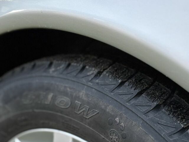 Серый Мерседес Е-Класс, объемом двигателя 2.7 л и пробегом 420 тыс. км за 4500 $, фото 10 на Automoto.ua