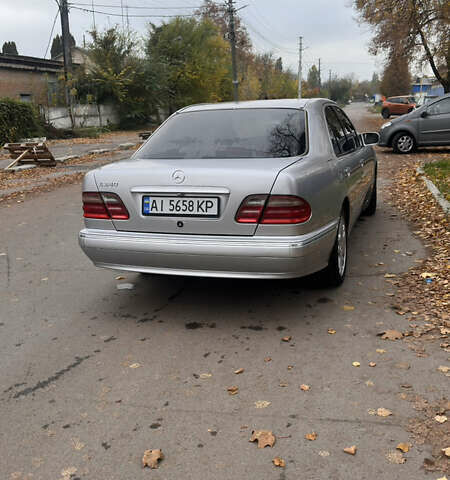 Сірий Мерседес Е-Клас, об'ємом двигуна 2.4 л та пробігом 400 тис. км за 3000 $, фото 2 на Automoto.ua