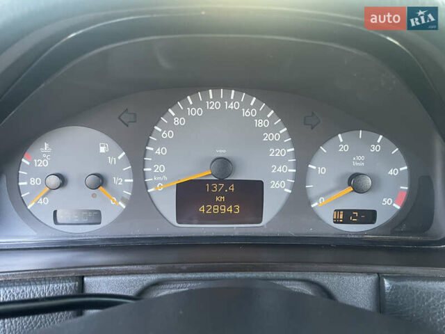 Мерседес Е-Класс 1999 в Одессе на Automoto.ua Серый Мерседес Е-Класс, объемом двигателя 3.2 л и пробегом 430 тыс. км за 3200 $, фото 6 на Automoto.ua