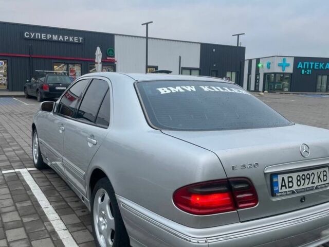 Серый Мерседес Е-Класс, объемом двигателя 3.2 л и пробегом 350 тыс. км за 5200 $, фото 3 на Automoto.ua