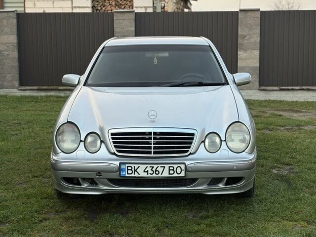 Серый Мерседес Е-Класс, объемом двигателя 2.7 л и пробегом 420 тыс. км за 4500 $, фото 1 на Automoto.ua