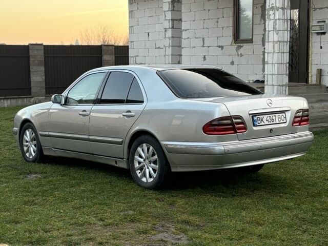 Серый Мерседес Е-Класс, объемом двигателя 2.7 л и пробегом 420 тыс. км за 4500 $, фото 5 на Automoto.ua