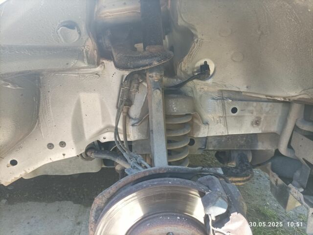 Серый Мерседес Е-Класс, объемом двигателя 2.1 л и пробегом 305 тыс. км за 7647 $, фото 4 на Automoto.ua