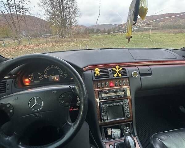 Мерседес Е-Класс 1999 в Ужгороде на Automoto.ua Серый Мерседес Е-Класс, объемом двигателя 2 л и пробегом 307 тыс. км за 2100 $, фото 3 на Automoto.ua