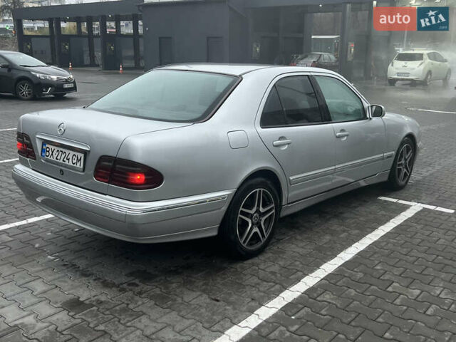 Серый Мерседес Е-Класс, объемом двигателя 2.7 л и пробегом 299 тыс. км за 5200 $, фото 3 на Automoto.ua