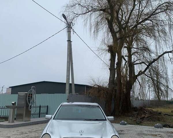 Сірий Мерседес Е-Клас, об'ємом двигуна 2.8 л та пробігом 250 тис. км за 2700 $, фото 5 на Automoto.ua