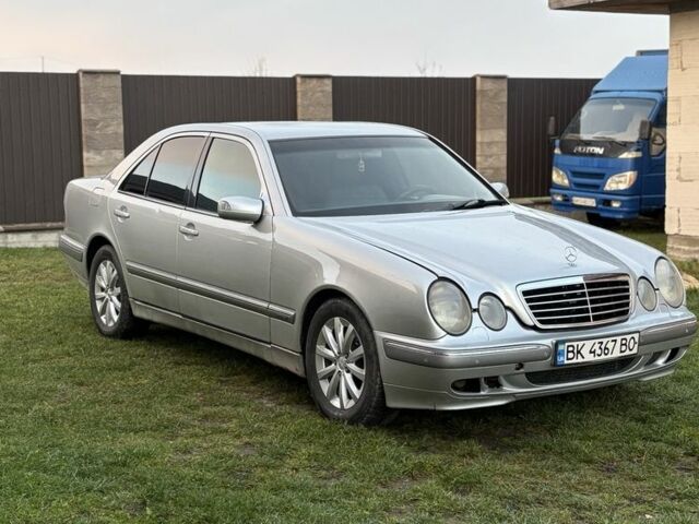 Серый Мерседес Е-Класс, объемом двигателя 2.7 л и пробегом 420 тыс. км за 4500 $, фото 2 на Automoto.ua