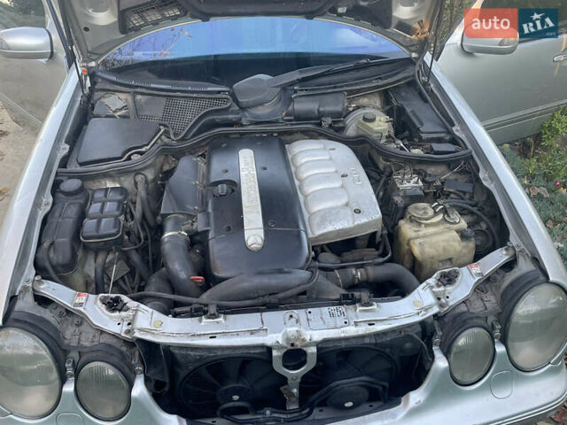 Мерседес Е-Класс 1999 в Одессе на Automoto.ua Серый Мерседес Е-Класс, объемом двигателя 3.2 л и пробегом 430 тыс. км за 3200 $, фото 15 на Automoto.ua