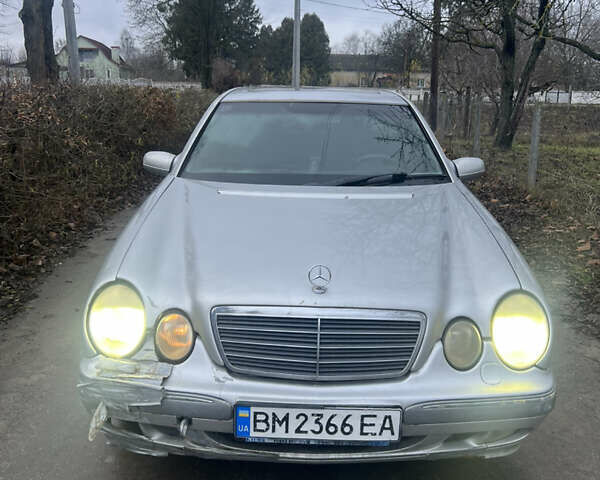 Серый Мерседес Е-Класс, объемом двигателя 3.2 л и пробегом 400 тыс. км за 2700 $, фото 1 на Automoto.ua