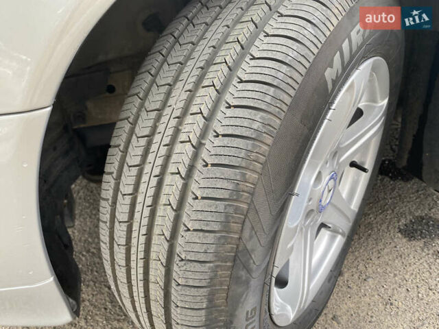 Серый Мерседес Е-Класс, объемом двигателя 2 л и пробегом 208 тыс. км за 6500 $, фото 5 на Automoto.ua