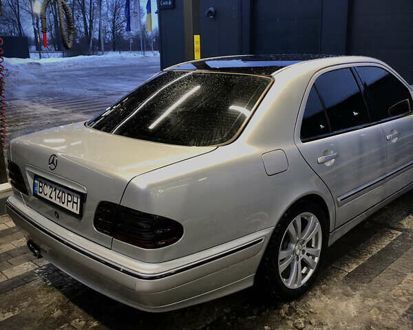 Сірий Мерседес Е-Клас, об'ємом двигуна 2.2 л та пробігом 285 тис. км за 5700 $, фото 5 на Automoto.ua