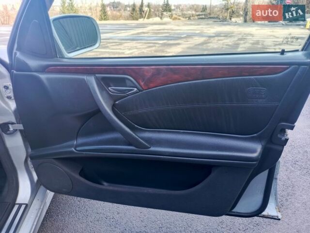 Сірий Мерседес Е-Клас, об'ємом двигуна 2.2 л та пробігом 401 тис. км за 3950 $, фото 18 на Automoto.ua
