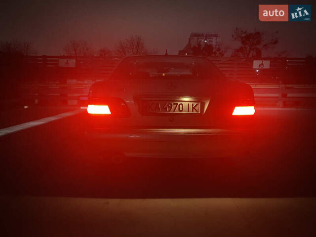 Серый Мерседес Е-Класс, объемом двигателя 3.2 л и пробегом 427 тыс. км за 3700 $, фото 20 на Automoto.ua