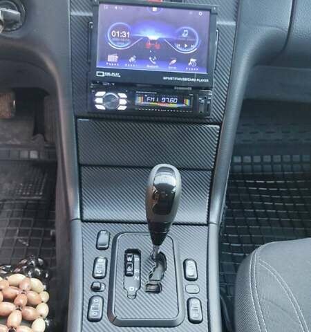 Сірий Мерседес Е-Клас, об'ємом двигуна 2 л та пробігом 389 тис. км за 4000 $, фото 13 на Automoto.ua